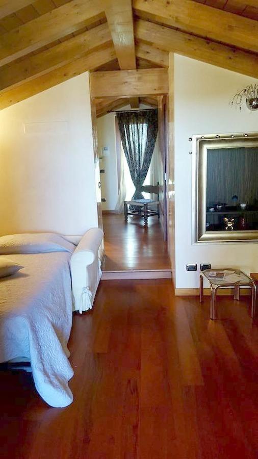 Il Sasso Bianco Bb Apartment Comerio Exterior foto