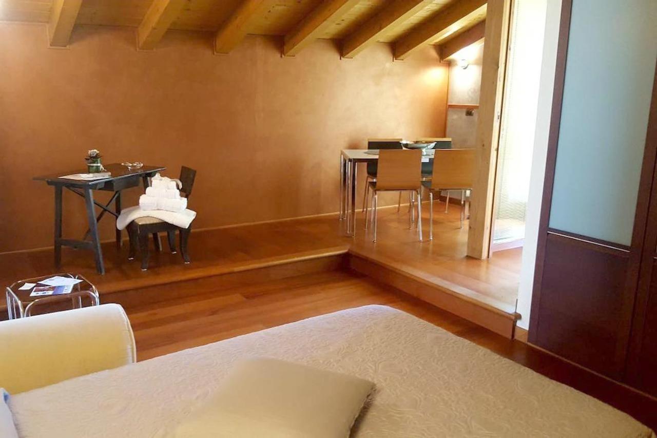 Il Sasso Bianco Bb Apartment Comerio Exterior foto